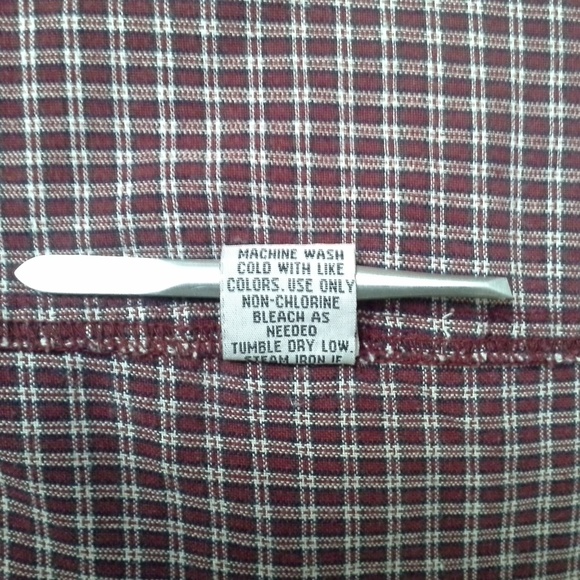 Address Unknown S/S Shirt XL Red/Brick Plaid - Picture 7 of 7